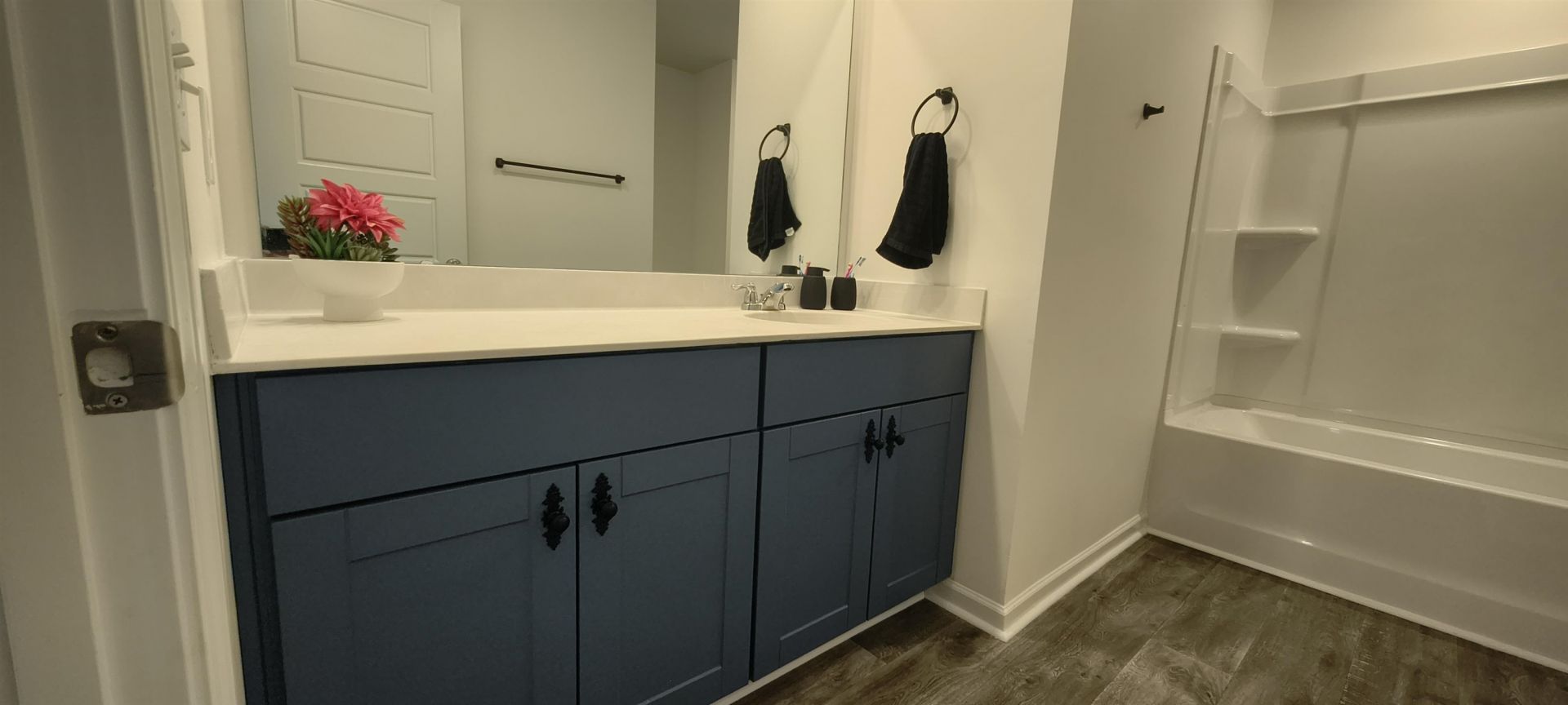 224 Saddle St Photo 57