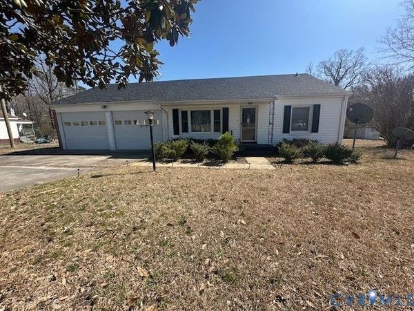 2789 Sussex Drive , Emporia, VA 23847