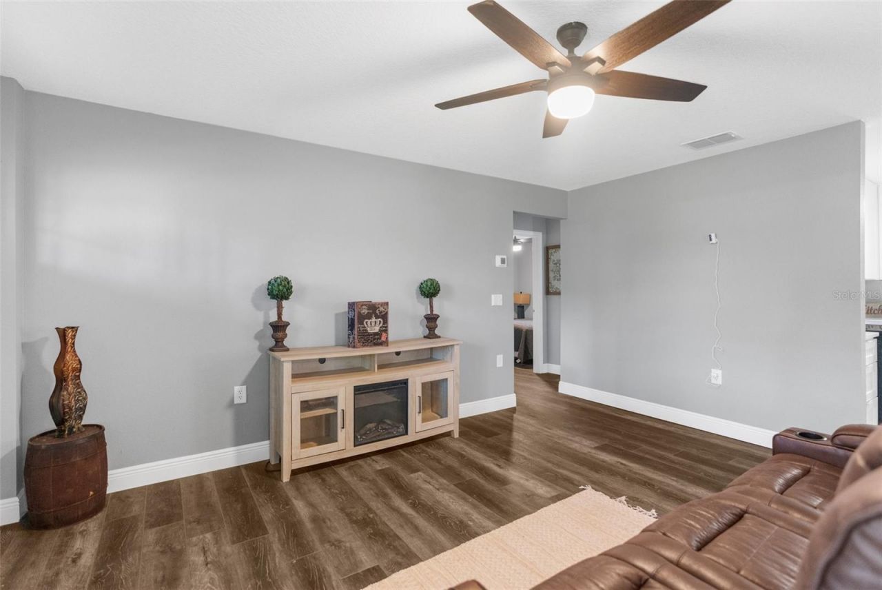 16145 Snow Memorial Highway, Brooksville, FL 34601 Photo