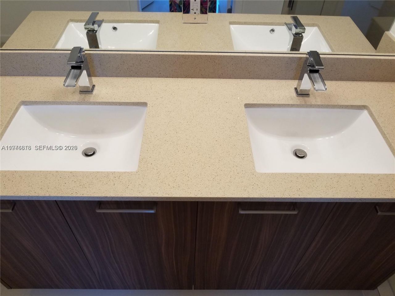 5300 Paseo Blvd , Unit 1603, Doral, FL 33166 Photo