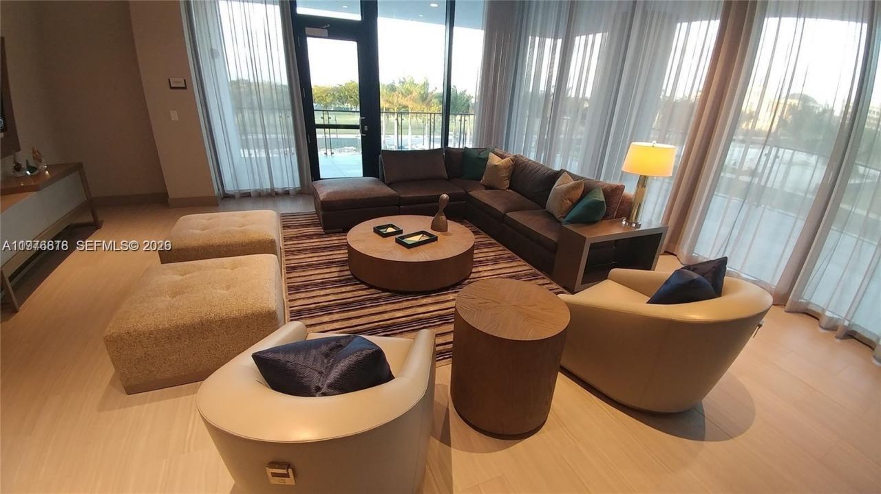 5300 Paseo Blvd , Unit 1603, Doral, FL 33166 Photo