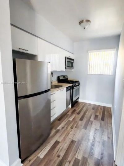 8000 NE Bayshore Ct , Unit 115, Miami, FL 33138 Photo