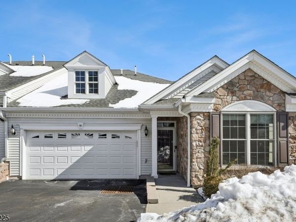 104 Quarry Dr, Woodland Park, NJ 07424