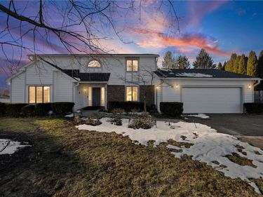 11 Pond Valley Circle, Penfield, NY 14526