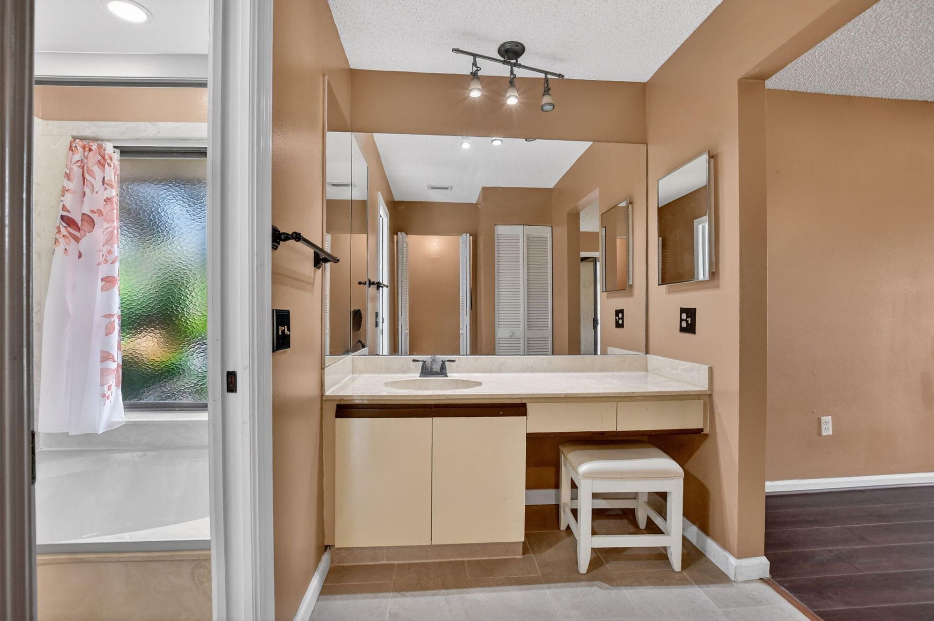 9364 Sable Ridge Circle, Unit 12-B, Boca Raton, FL 33434 Photo