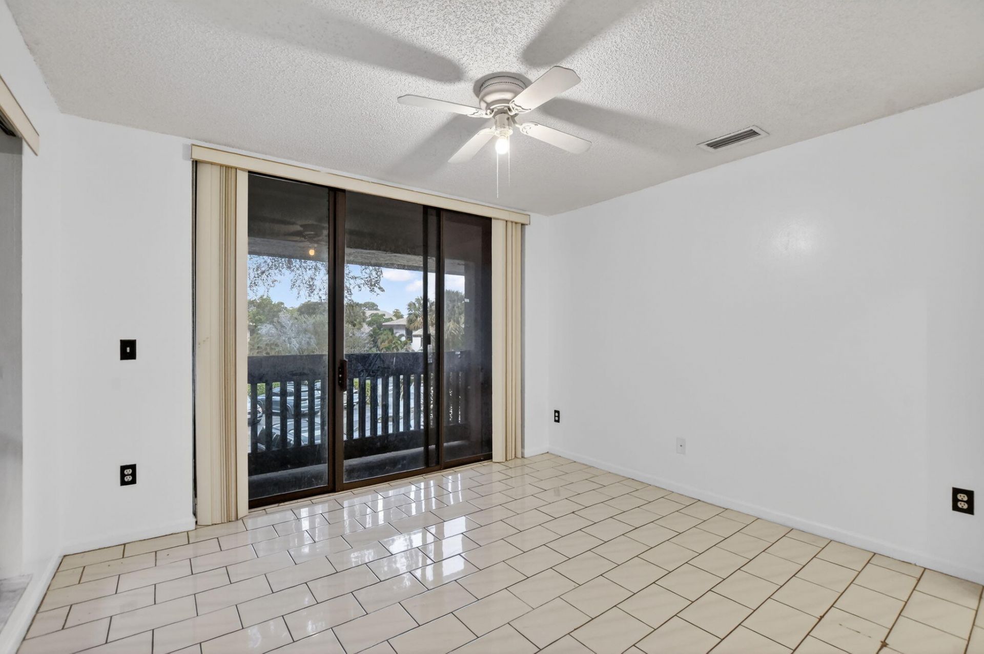 9364 Sable Ridge Circle, Unit 12-B, Boca Raton, FL 33434 Photo