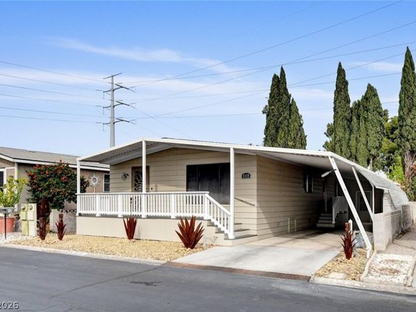 5128 Royal Avenue , Las Vegas, NV 89103