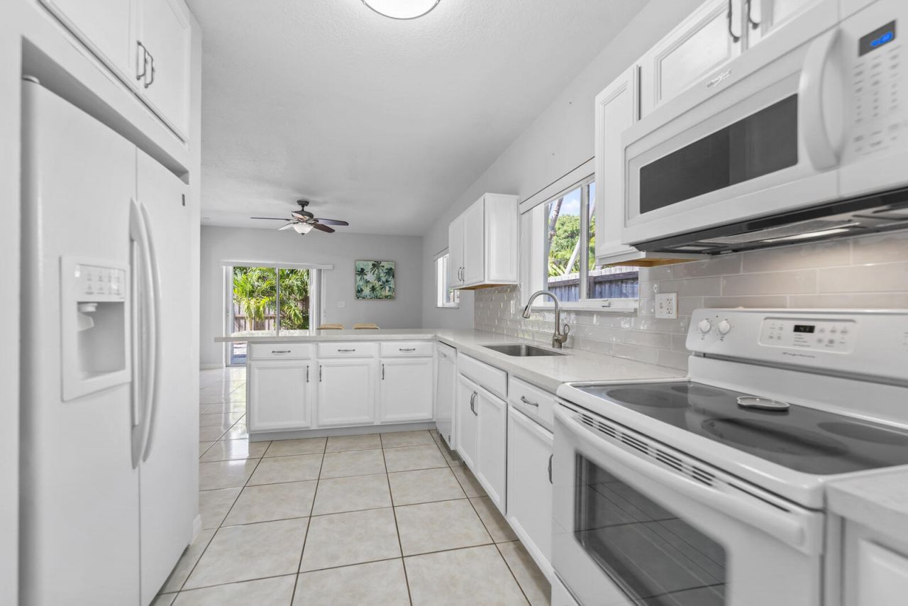 6 SE Marlin Avenue, Key Largo, FL 33037 Photo