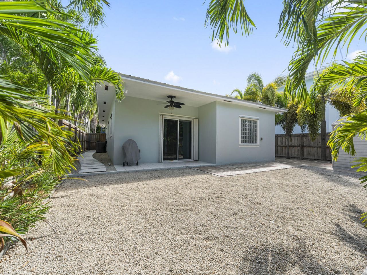 6 SE Marlin Avenue, Key Largo, FL 33037 Photo