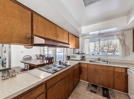 1246 Country Club Drive, South Lake Tahoe, CA 96150 Photo