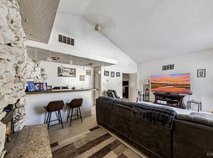 1246 Country Club Drive, South Lake Tahoe, CA 96150 Photo