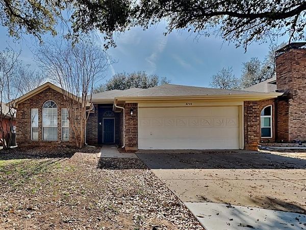 8720 Mystic Trail, Fort Worth, TX 76118
