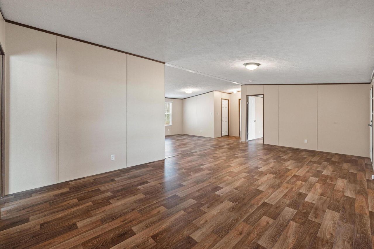 4822 Highway 41 Photo 10