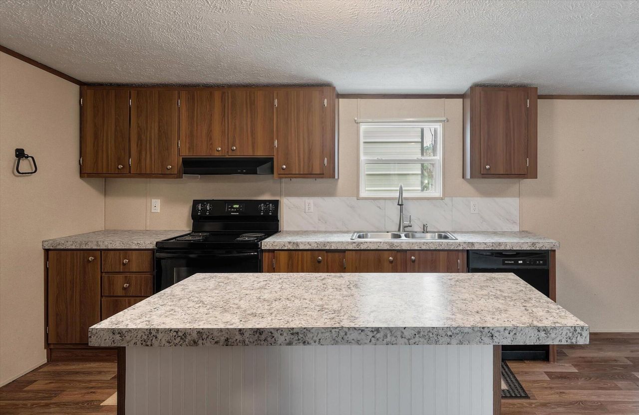 4822 Highway 41 Photo 12