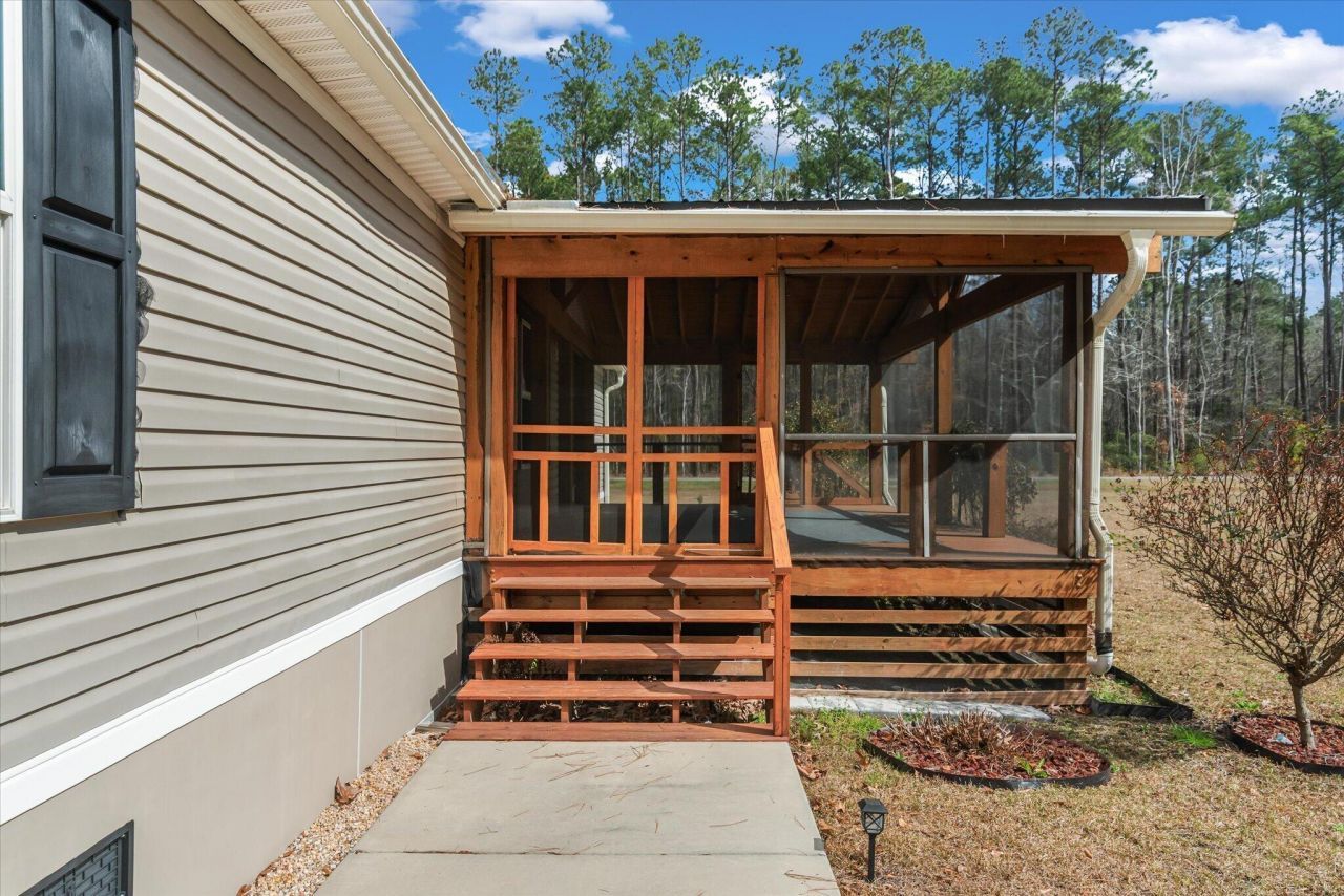 4822 Highway 41 Photo 6