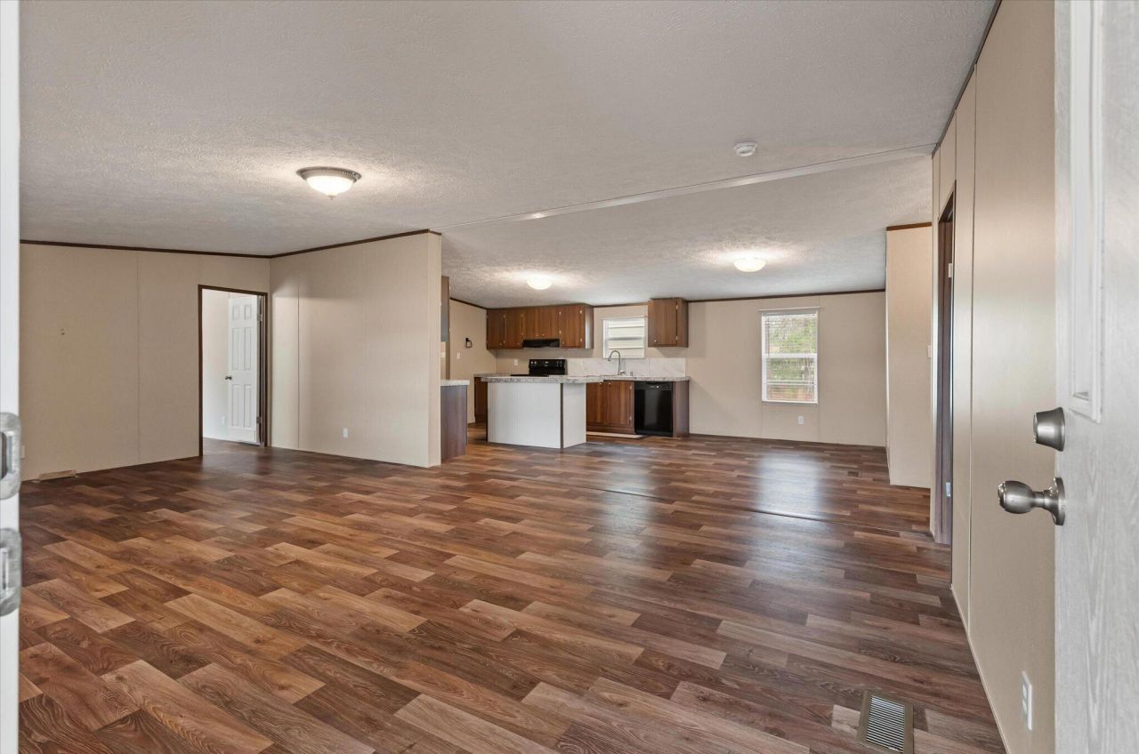 4822 Highway 41 Photo 8