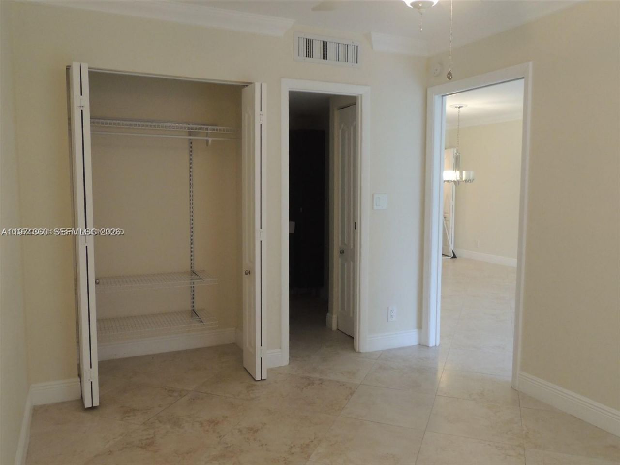 3101 N Country Club Dr, Unit 107, Aventura, FL 33180 Photo