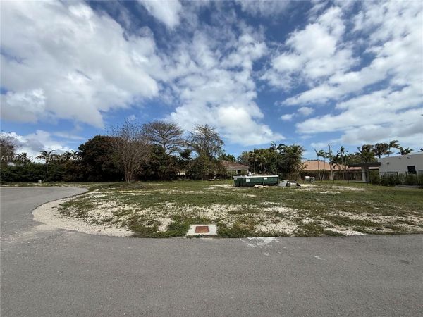 12641 SW 93rd Ct, Miami, FL 33176