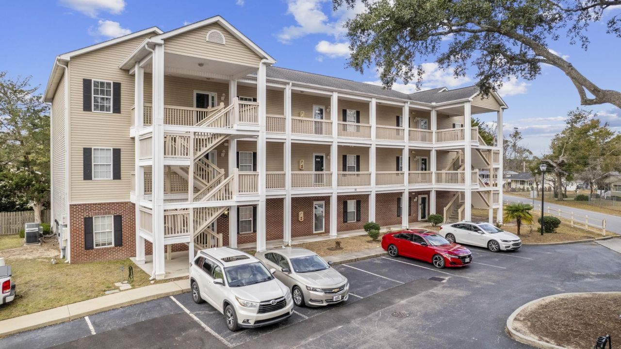 1058 Sea Mountain Hwy., Unit 14-302, North Myrtle Beach, SC 29582 Main Photo
