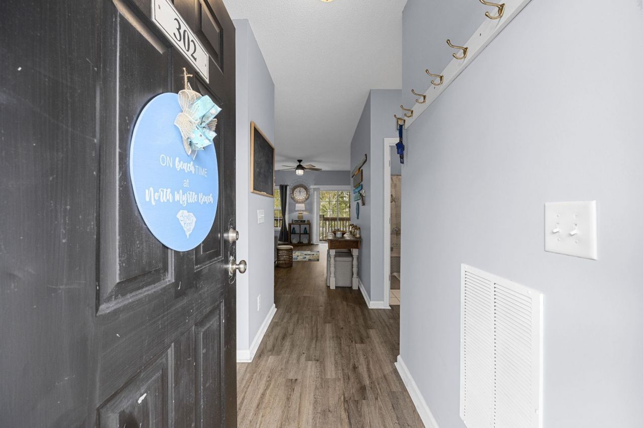 1058 Sea Mountain Hwy. Photo 3