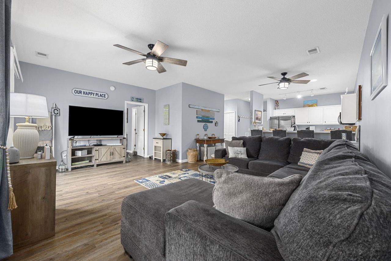 1058 Sea Mountain Hwy. Photo 9