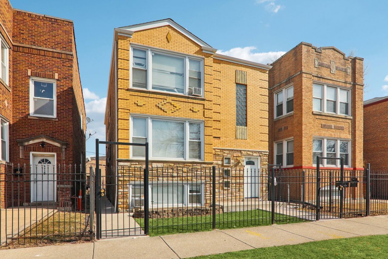 6217 S Seeley Avenue, Chicago, IL 60636 Main Photo