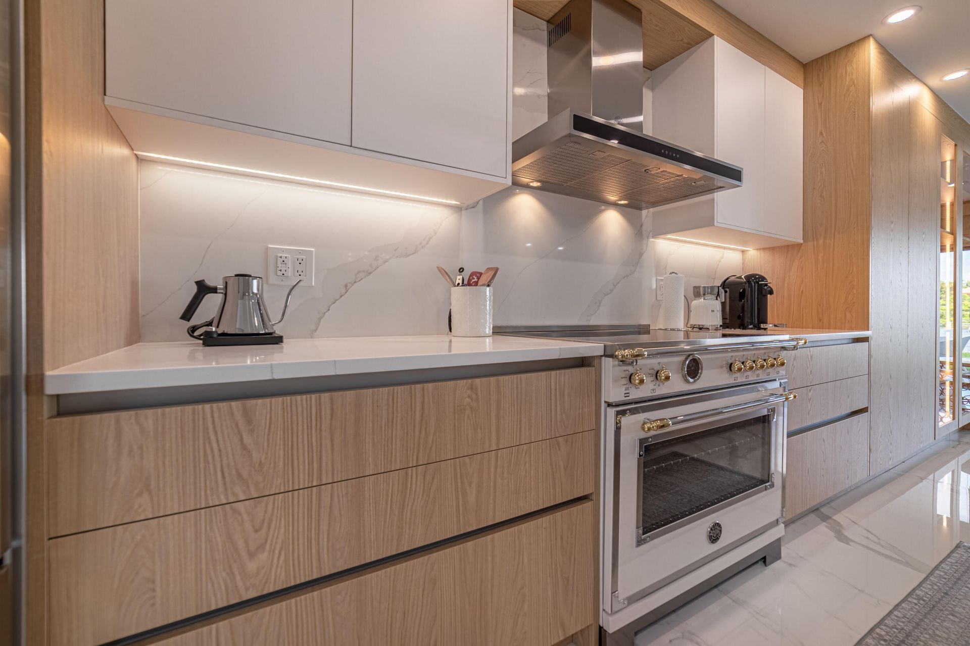 3474 S Ocean Boulevard, Unit 2, Palm Beach, FL 33480 Photo