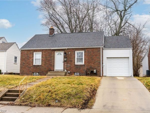 1716 Gibbs Avenue NE, Canton, OH 44705