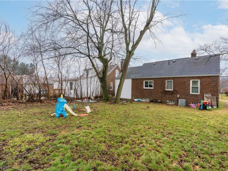 1716 Gibbs Avenue NE, Canton, OH 44705 Photo 18