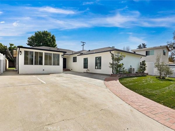 6852 6854 Atoll Avenue, North Hollywood, CA 91605