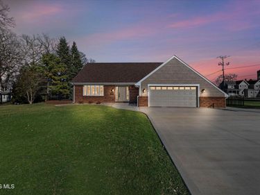 502 Stone Street, Lakeside Marblehead, OH 43440