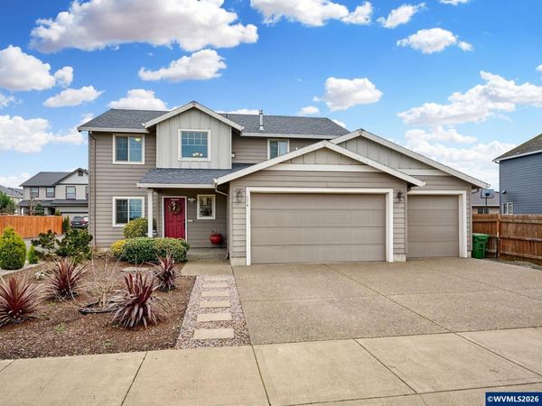 574 Prairie St, Woodburn, OR 97071