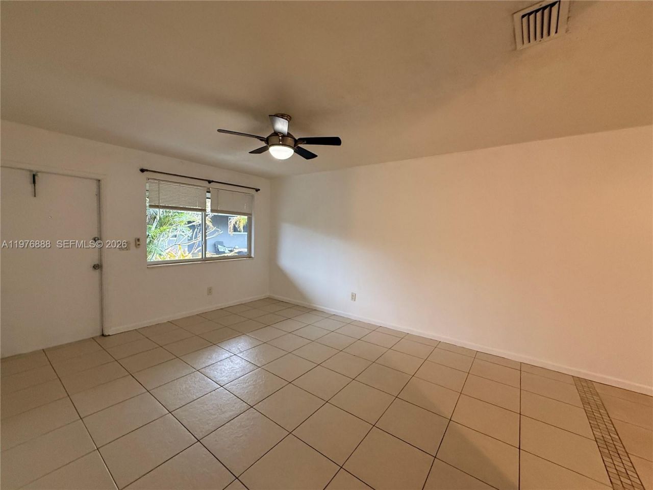 1104 N 17th Ct, Unit 105, Hollywood, FL 33020 Photo