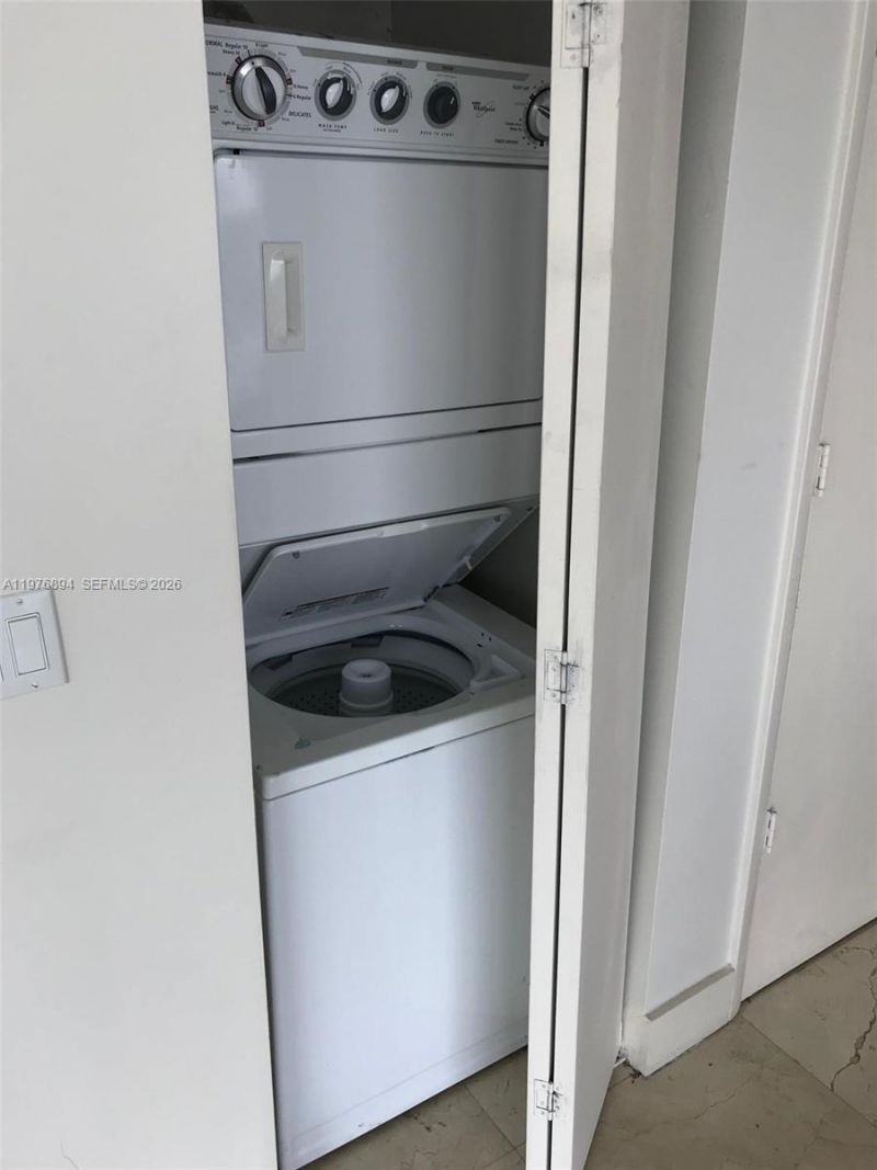 495 Brickell Ave , Unit 5310, Miami, FL 33131 Photo