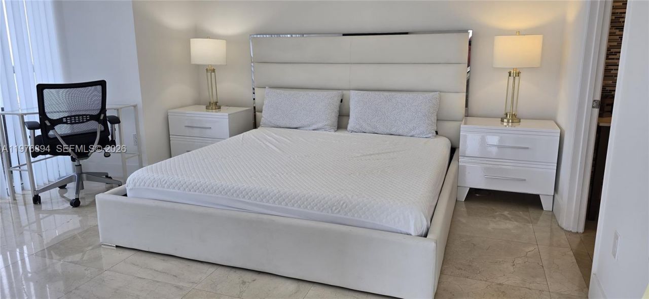 495 Brickell Ave , Unit 5310, Miami, FL 33131 Photo