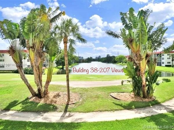 411 S Hollybrook Dr, Unit 207, Pembroke Pines, FL 33025