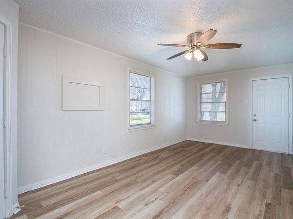 4417 Utah Avenue, Dallas, TX 75216