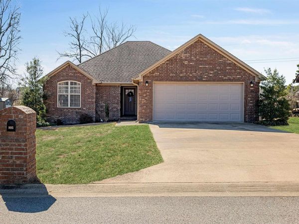 995 Russell Hill Drive, Jonesboro, AR 72404