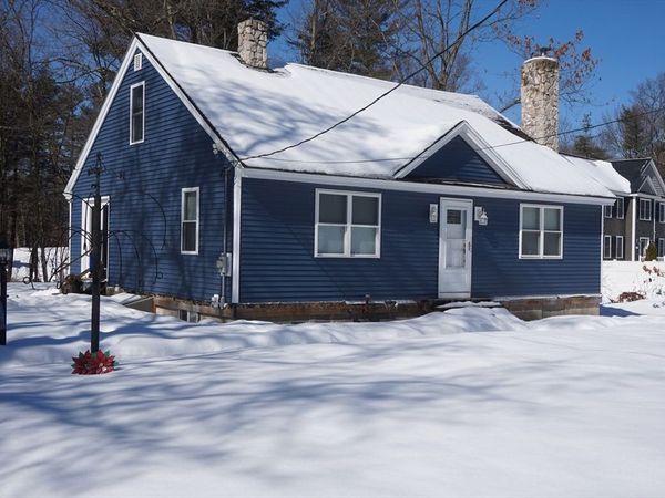 104 Long Pond Rd, Tyngsborough, MA 01879