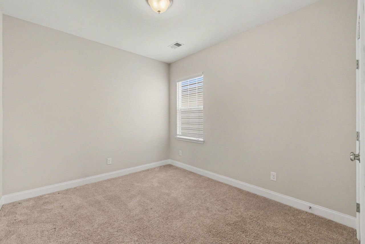 3046 Sweetleaf Lane Photo 24