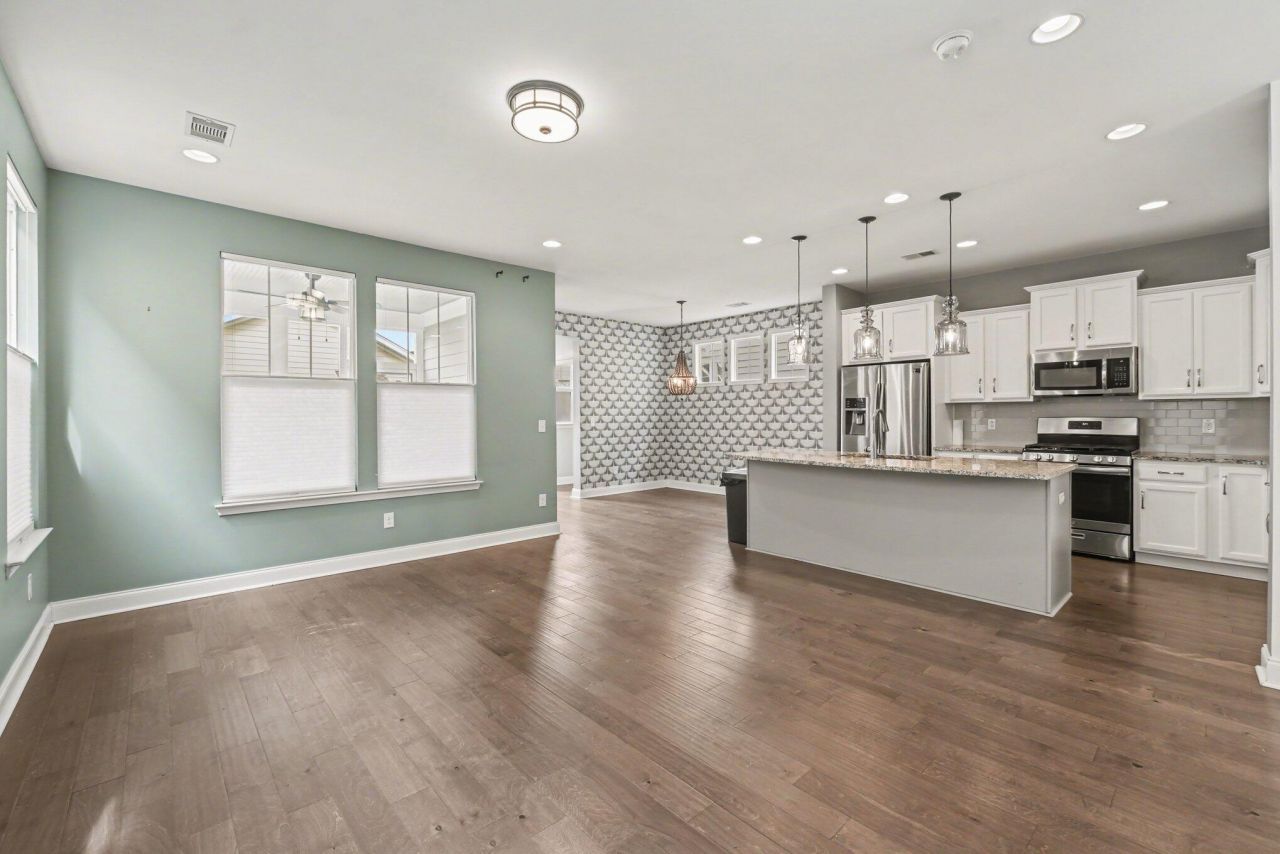 3046 Sweetleaf Lane Photo 9