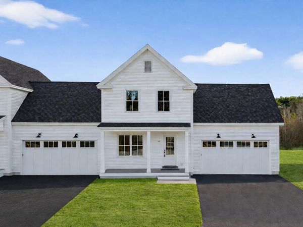 12 Holbrook Farms Way, Unit 2, Scarborough, ME 04074