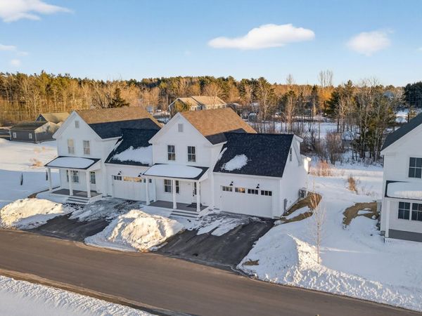 12 Holbrook Farms Way, Unit 2, Scarborough, ME 04074