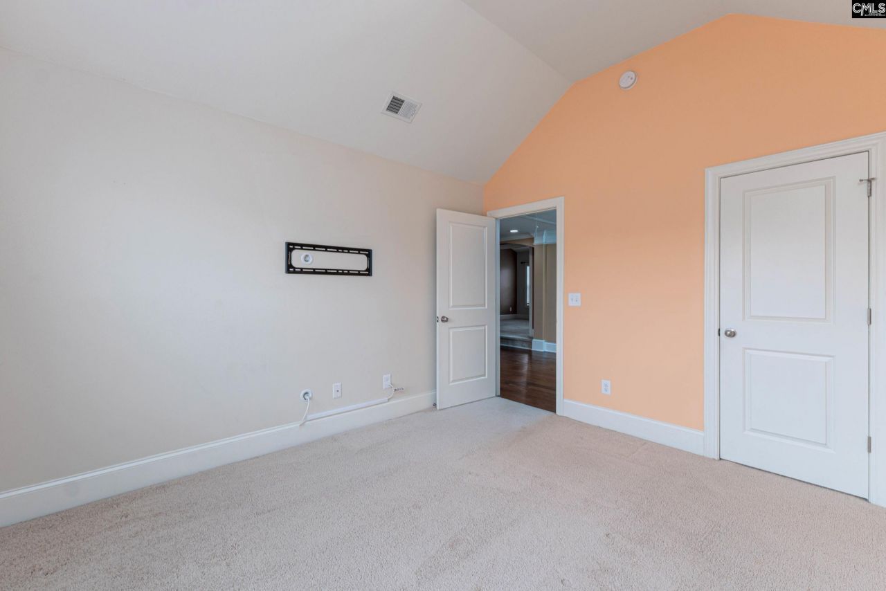 568 New Cut Lane  Photo 33