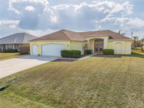 1630 SW 9th PL, CAPE CORAL, FL 33991