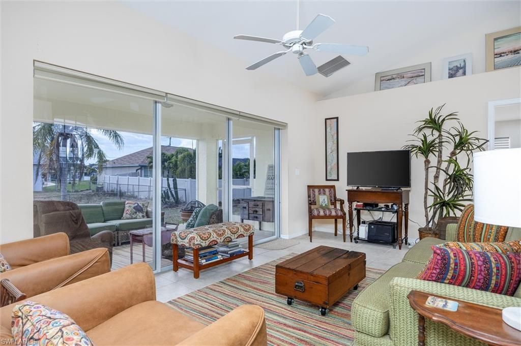 1630 SW 9th Pl , Cape Coral, FL 33991 Photo