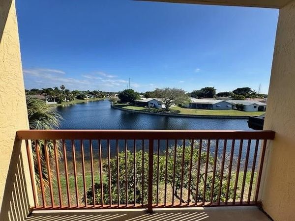 7640 Westwood Drive, Unit 417, Tamarac, FL 33321