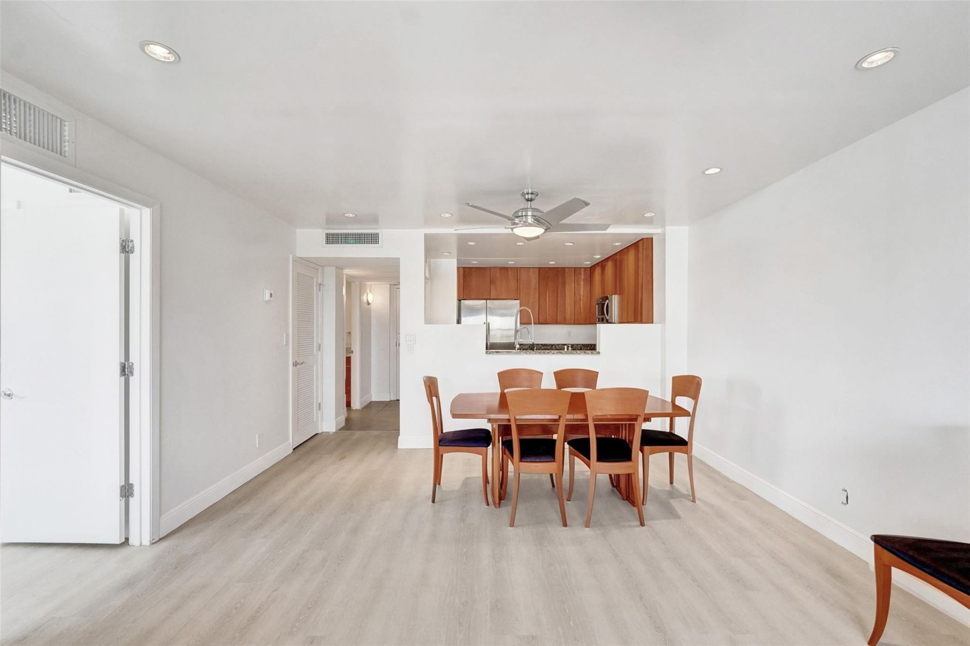 619 Orton Avenue, Unit 501, Fort Lauderdale, FL 33304 Photo