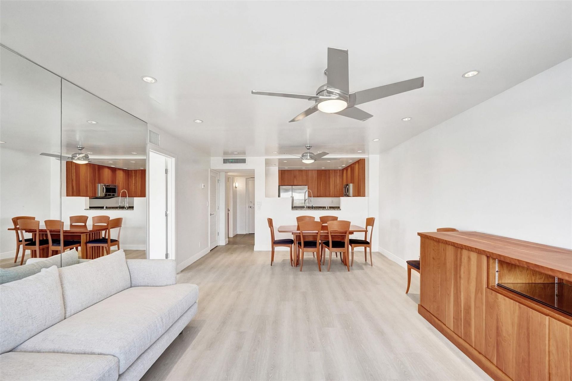 619 Orton Avenue, Unit 501, Fort Lauderdale, FL 33304 Photo