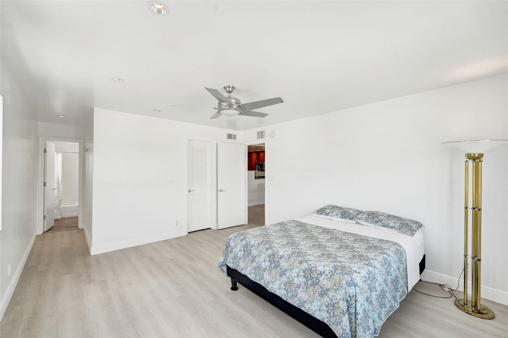 619 Orton Avenue, Unit 501, Fort Lauderdale, FL 33304 Photo